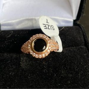 SOLD-New Fragrant Jewels Black & Gold Ring